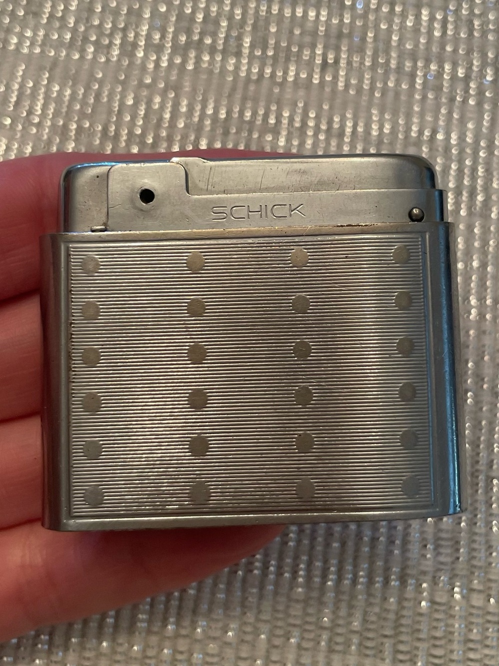 Schick Mens Silver Metal Lighter Case